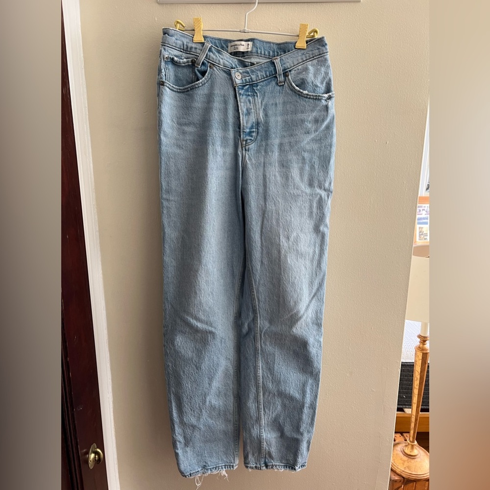 Abercrombie and fit high rise dad cross cross jeans
